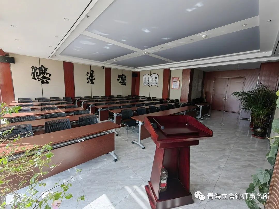 50a5e6298199b53f8bf325c30ae8fe2.jpg 图片关键词